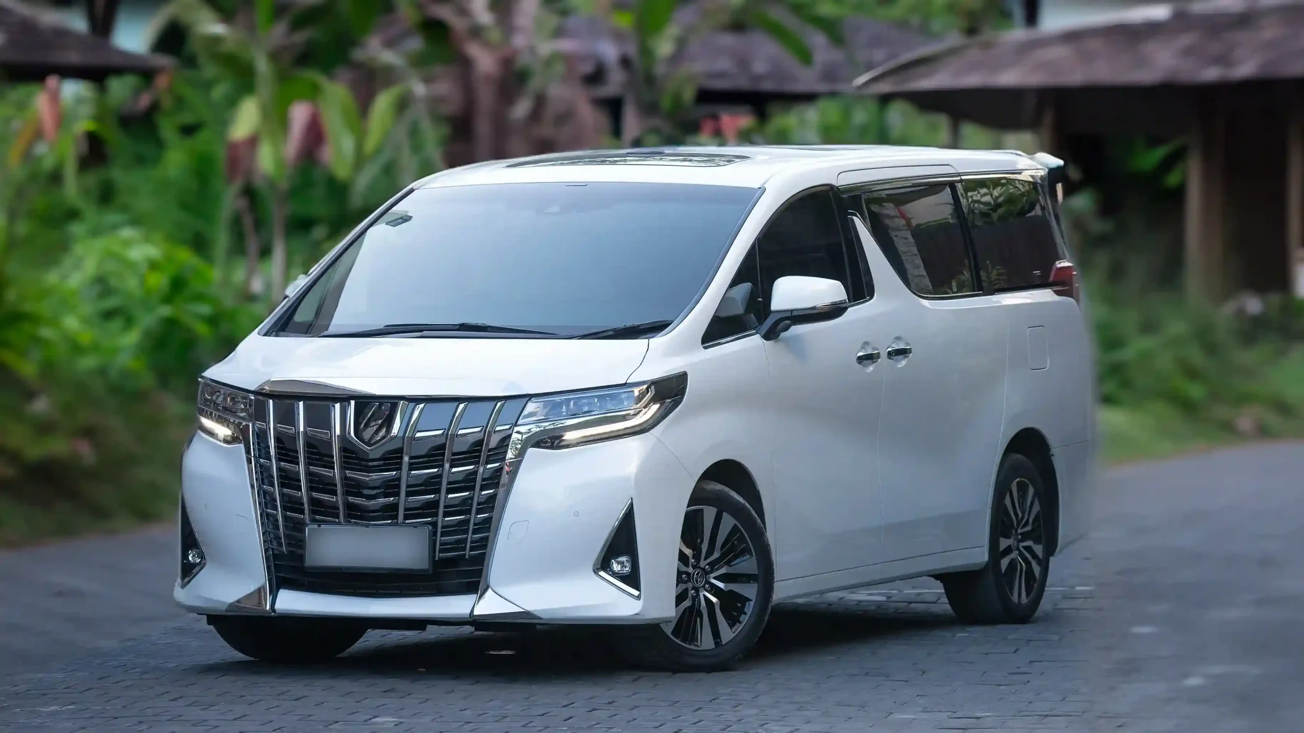 Sewa Alphard di Bali | Alphard Bali Luxury | Sewa Alphard Liburan Keluarga